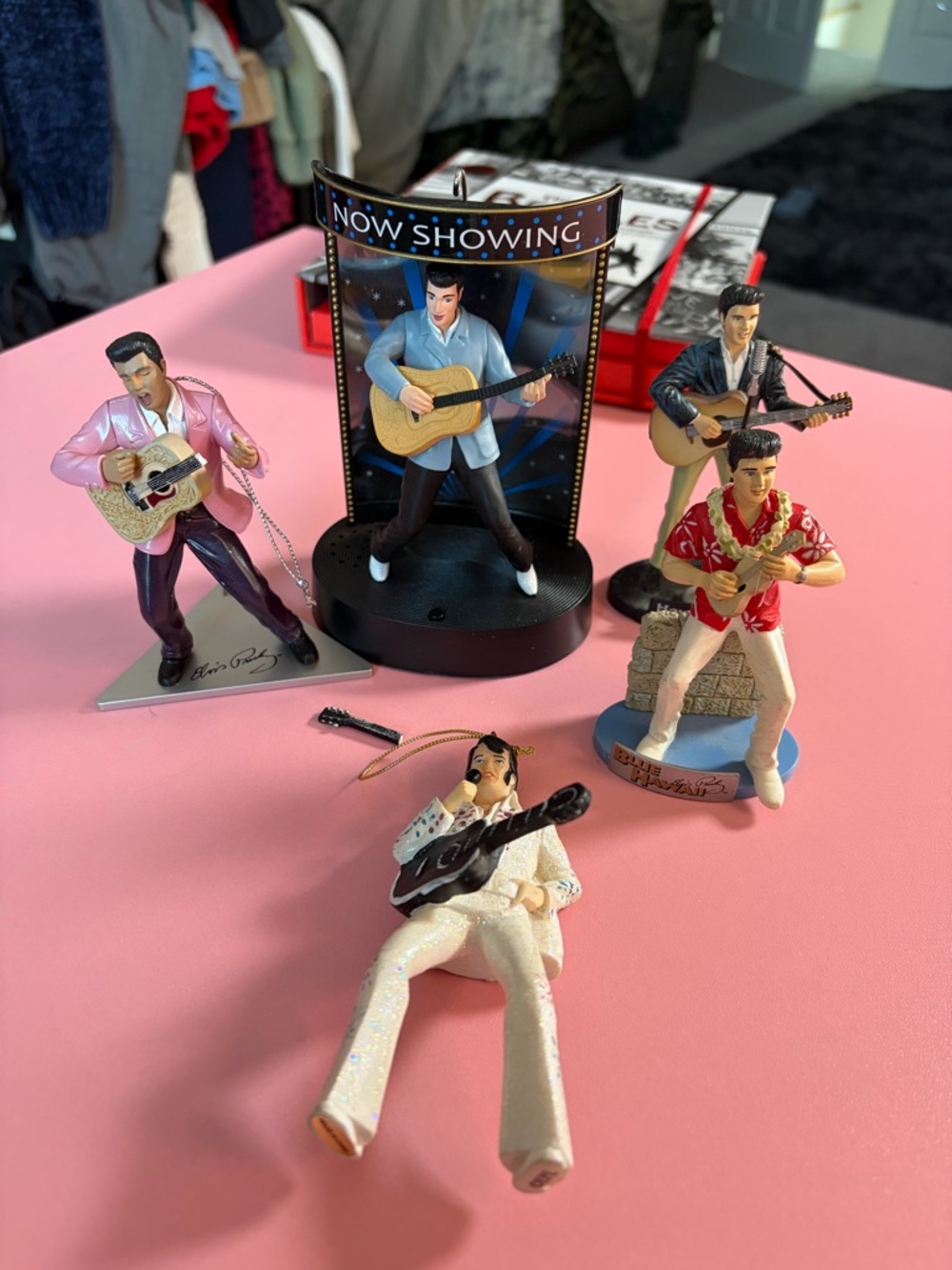 Elvis Presley Collectible Ornament figurine lot‎